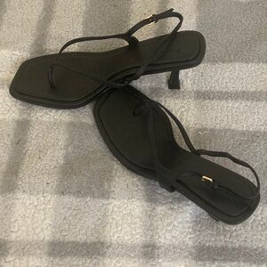 Billini Black Strappy Square-Toe Kitten Heel Sandals